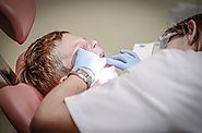 Choosing The Right Cosmetic Dentist For Smile Makeover