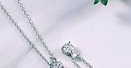 Maharajas Fine Jewelry and Gifts: Explore the Best Collection of Diamond Pendants at Best Jewelry Store