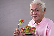 How to Get Started with Food Therapy for the Elderly at Home