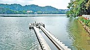 Take a Stroll Around the Charming Kandy lake