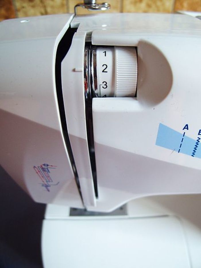 How to Maintain your Sewing Machine to Maximize its Lifetime! A