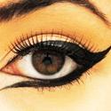 how to apply liquid eyeliner