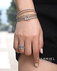 Diamond Bracelet- The Best Accessory for a Woman - Jeweler’s Touch - Medium