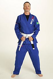 Blue Jiu Jitsu Gi to Stay Comfortable during Tournaments | BRAVO™
