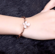 Get Rose Gold Bracelet for women - Eva Victoria