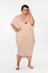 Curvy Body Plus Size Outfits - Flattering & Trendy