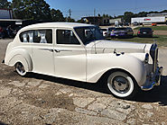 Vintage Rolls Royce Limousine Rentals | Austin Princess Limo Rental