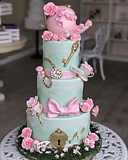 Order a Delightful Wedding Cake Near Me