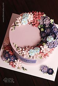 88 blooming flower cakes to celebrate the return of spring - cakes | HappyShappy - India’s Best Ideas, Products & Hor...