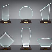 Give an Edge to Performance Appraisal with Acrylic Trophies in UAE.