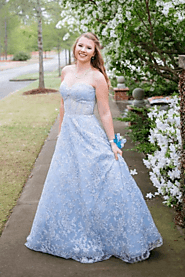 Website at https://www.jolilis.com/collections/cheap-prom-dresses