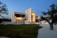 Modern House in Madrid by A-cero Architects