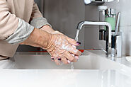 How to Keep Seniors Away From Bacteria and Viruses