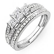 1.00 Carat (ctw) 14k Gold Princess Cut 3 Stone Diamond Ladies Engagement Bridal Ring Set Matching Band 1 CT