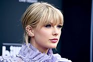 Taylor Swift Helps Pakistani Student by Sending $6,386 - Breaking News