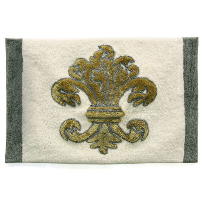 Fleur de Lis Bathroom Decor | A Listly List