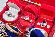 Why Choose To Sell Off the Old Gold and Silver Jewelry - Finance Capital Markets