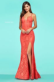 Tickled Pink Boutique offers glamorous Prom Dresses and Evening Gowns at an affordable price