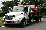 The fragile Job of a tow truck driver