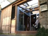 Maison garage: old parking as tiny home in Bordeaux, France