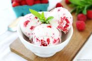 Coconut raspberry icecream