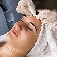 Deep Cleansing Facial with Extraction in Dubai, Abu Dhabi & Sharjah
