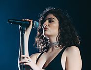 Lorde(Ella Marija Lani Yelich-O’Connor) Net Worth: Wiki, Bio, Real Name, Albums, Songs, Royals, Melodrama, Age