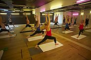 HOT YOGA? CHECK OUT THESE PROS AND CONS