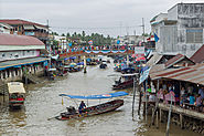 Amphawa Floating Market