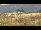 Beech bonanza F33 landing, PLJ llegando a Castro Chile