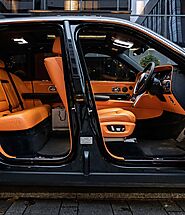 Book a Rolls Royce Cullinan for Hire | Rent A Rolls Royce Cullinan | Oasis Limousines