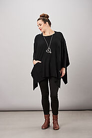 Belle Love Italy Oversize Two Pocket Poncho