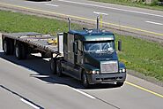 Advantages of Flatbed Trucking Services