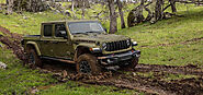 Step into the 2025 Jeep Gladiator near El Paso TX