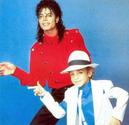 Michael Jackson 'lived in filth and urinated on the floor' his Neverland maids claim