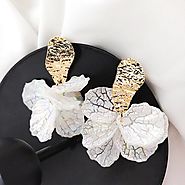 Korean Style White Flower Drop Earrings | Crazy CLiQ