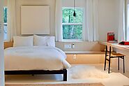 How does a clean bedroom promote sleep