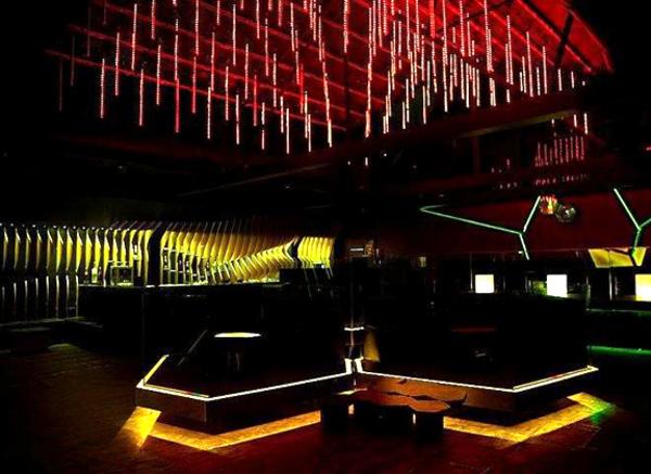 Best Bars & Night Clubs In Mumbai | A Listly List